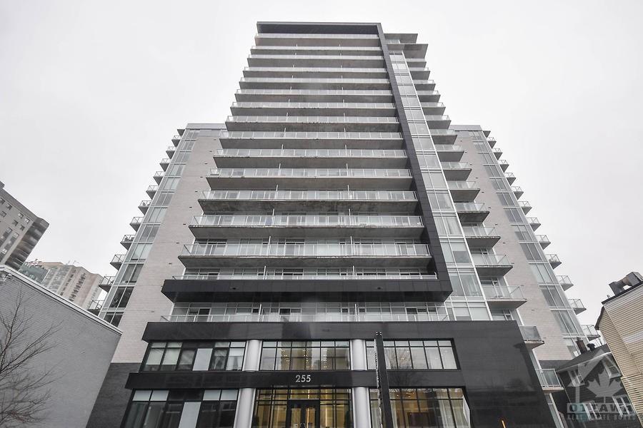 255 Bay Street - 1704