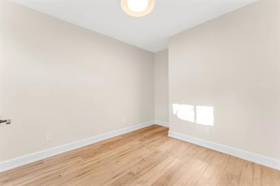 138 Carillon Street - B