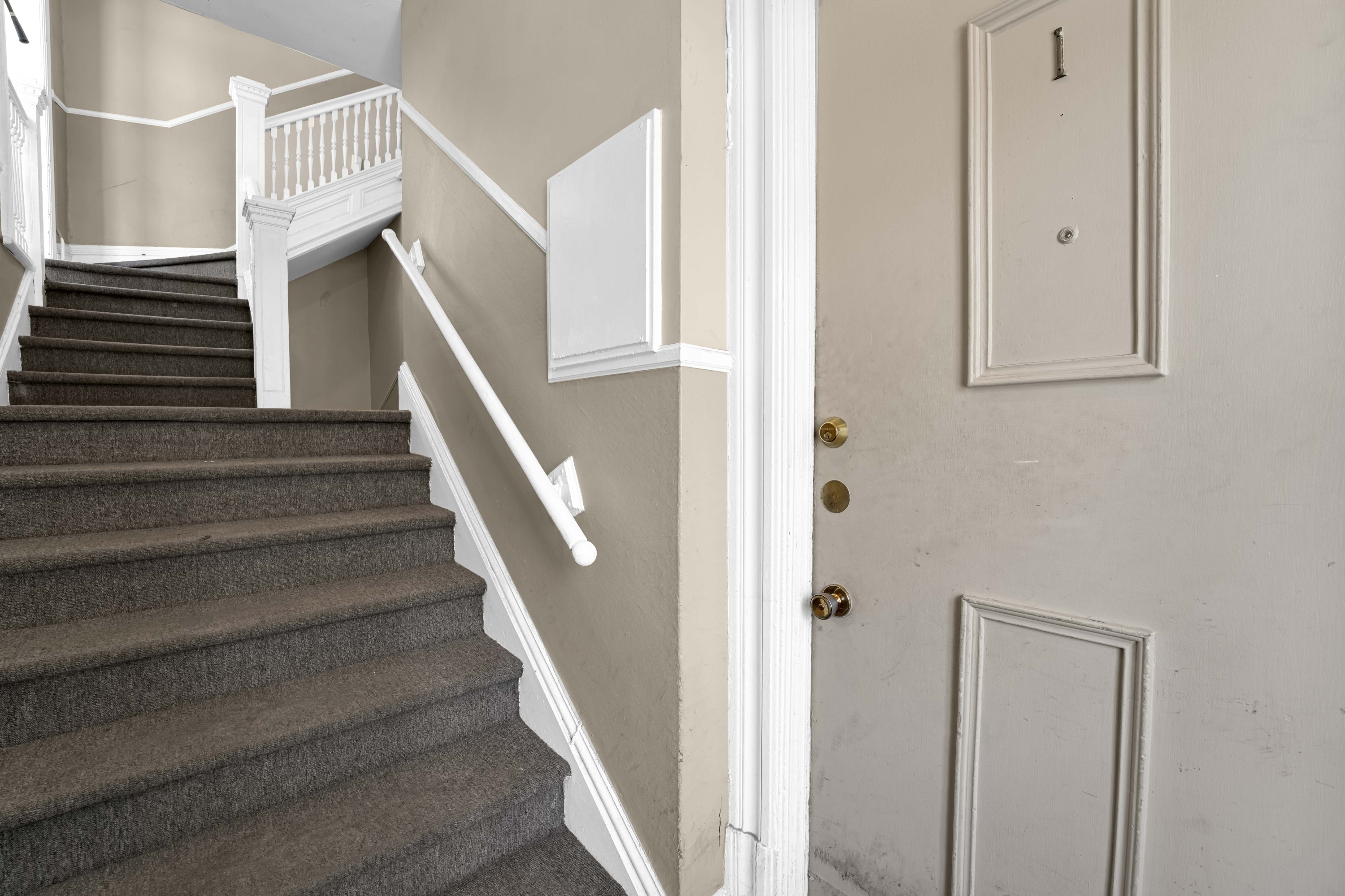 290-292 Daly Avenue - 292-1
